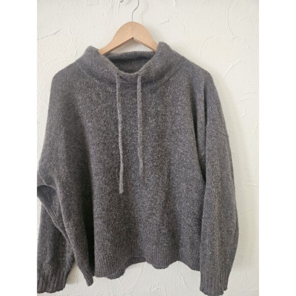 Xirena Size M  Cashmere  Pullover  Mockneck Sweater Dropped Shoulder Gray - Picture 1 of 6